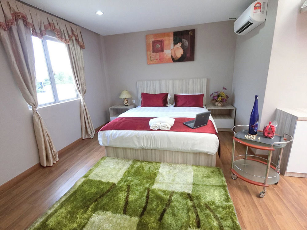 Royale Hotel Batu Gajah Ипох Екстериор снимка